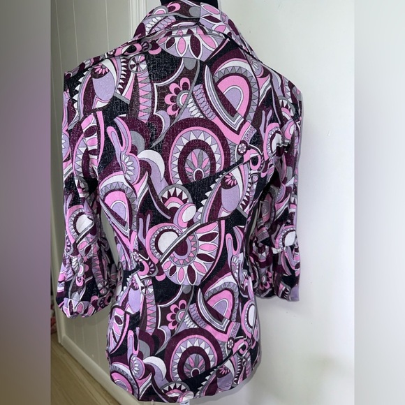 VINTAGE INC Women's Pink and Black Patterned Button Down Top - Picture 10 of 10